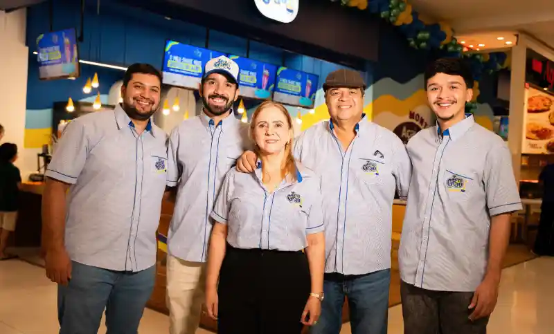 Fundadores e equipe Zero Grau Sorvetes